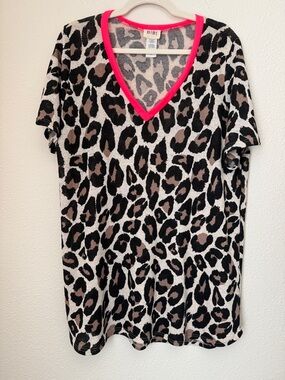 Bibi Leopard Print V Neck Tee